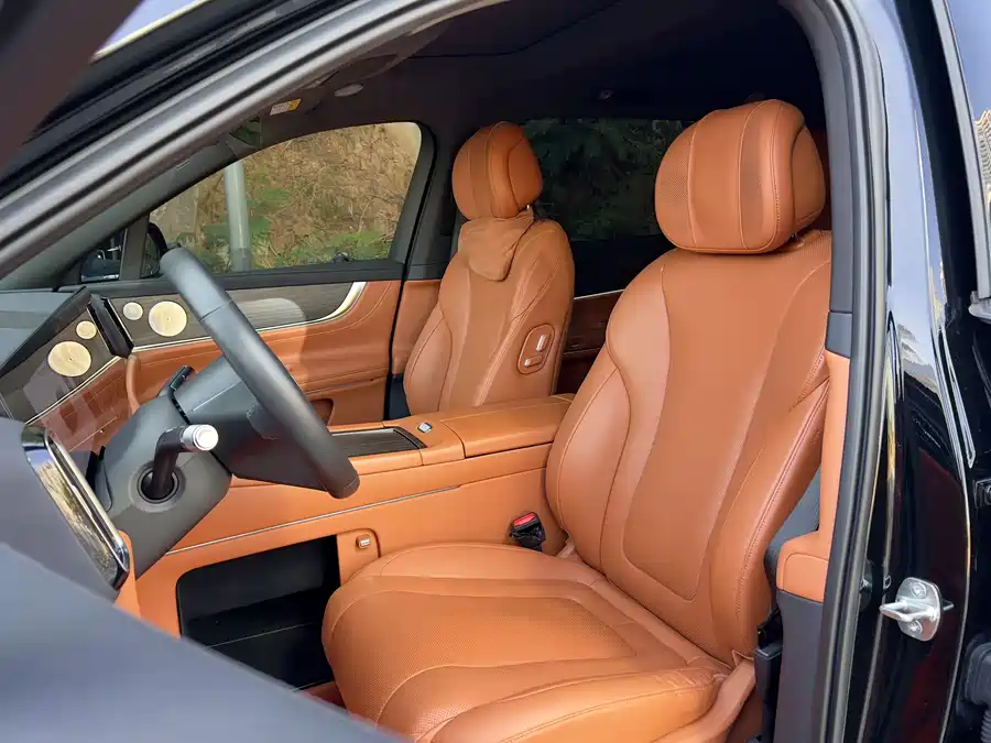 Used AITO second hand M9 2024 extended range Ultra version 42kWh 6-seater version