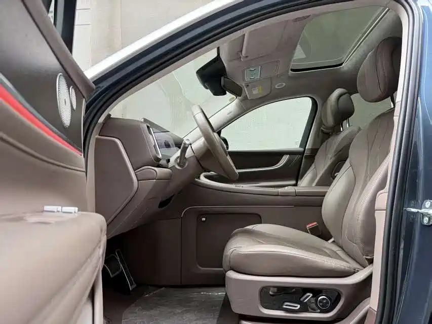 Used AITO second hand M9 2024 extended range Ultra version 52kWh 5-seater version