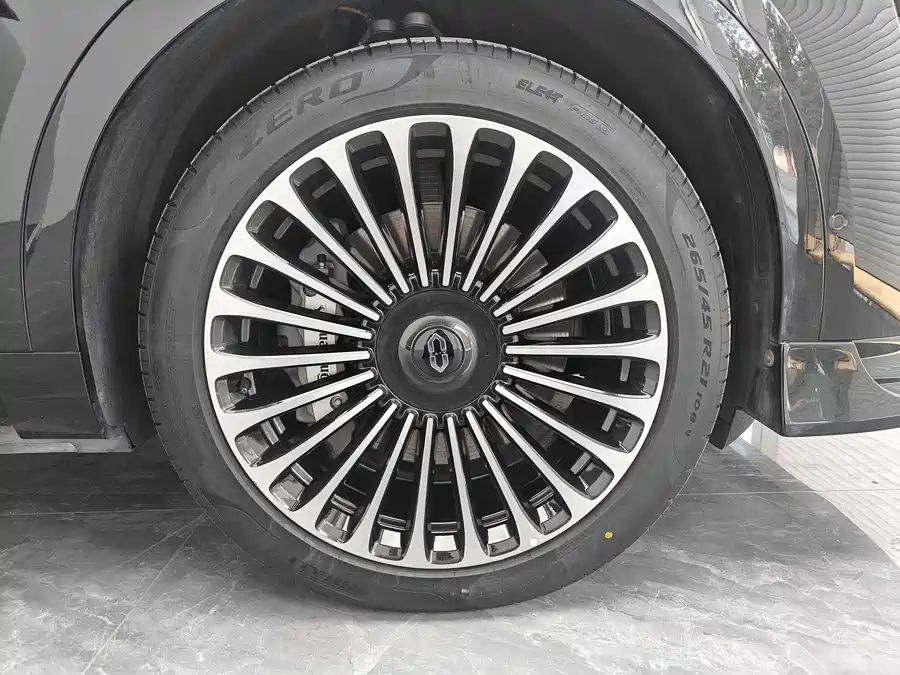 Used AITO second hand M9 2024 extended range Ultra version 52kWh 6-seater version