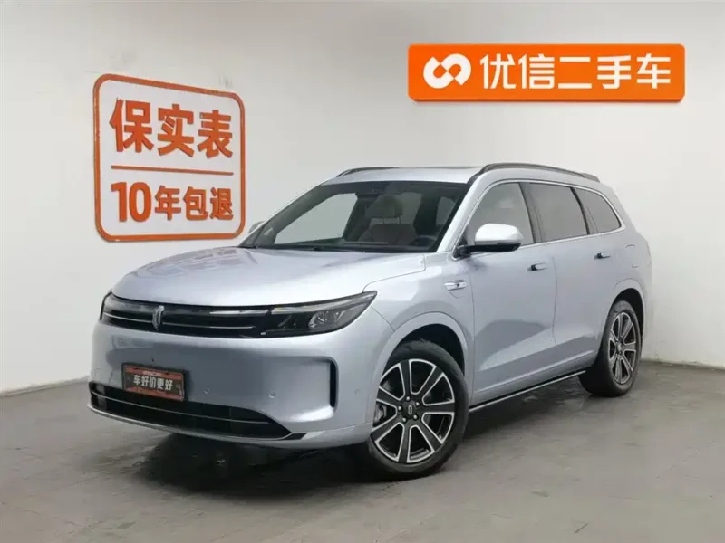 900x675_0_q87_c42_autohomecar__ChxpWGl8zTSAVWsPAAFyKARPrTY643.jpg.webp Used AITO M7 2024 1.5T Intelligent Driving Four-wheel Drive Pro Version 5 Seats