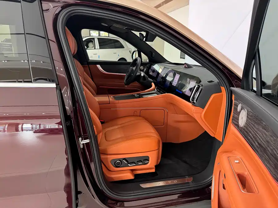 Used AITO second hand M9 2025 extended range Ultra version 52kWh 6-seater version