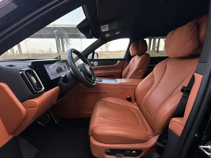 Used AITO second hand M9 2024 extended range Ultra version 52kWh 6-seater version