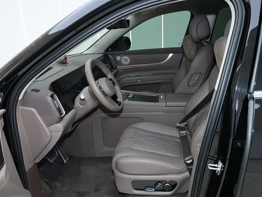 Used AITO second hand M9 2024 extended range Ultra version 42kWh 6-seater version