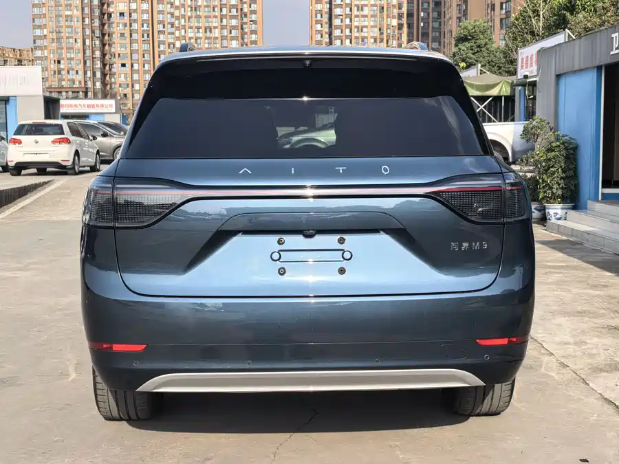 Used AITO second hand M9 2024 extended range Ultra version 52kWh 6-seater version
