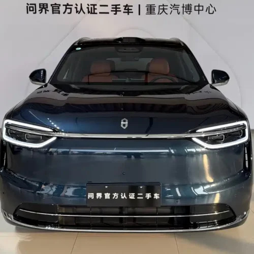 900x675_0_q87_c42_autohomecar__ChxpWGmQHuiAOb57AAWSMMMbIk8820.jpg.webp Used AITO M7 2026 extended range Max four-wheel drive version 5 seats