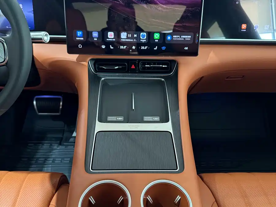 900x675_0_q87_c42_autohomecar__ChxpWGmQHvCAEH_YAAfddTNFGSE096.jpg.webp Used AITO M7 2026 extended range Max four-wheel drive version 5 seats