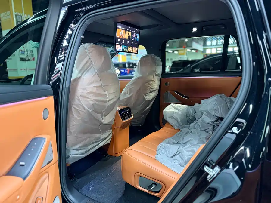 900x675_0_q87_c42_autohomecar__ChxpWGmdEJ6APHvfAAmY_eZYTgQ792.jpg.webp Used AITO M7 2026 extended range Max four-wheel drive version 5 seats