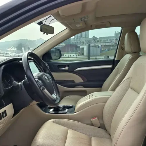 900x675_0_q87_c42_autohomecar__Chto52k1Da6AfAZ7AAX8rnokGj8185.jpg.webp Used Toyota Highlander 2015 2.0T four-wheel drive luxury version 7 seats