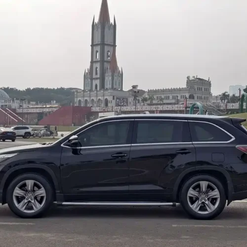 900x675_0_q87_c42_autohomecar__Chto52k1DaeAGC51AAYG7AxjyZI227.jpg.webp Used Toyota Highlander 2015 2.0T four-wheel drive luxury version 7 seats