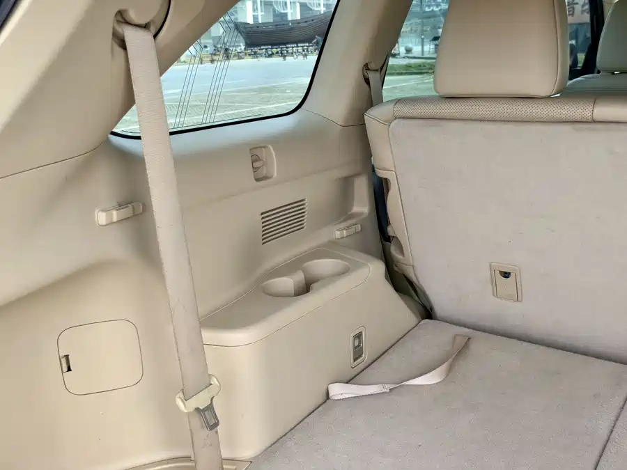 900x675_0_q87_c42_autohomecar__Chto52k1DcGAY-P6AASzePVnU8c512.jpg.webp Used Toyota Highlander 2015 2.0T four-wheel drive luxury version 7 seats