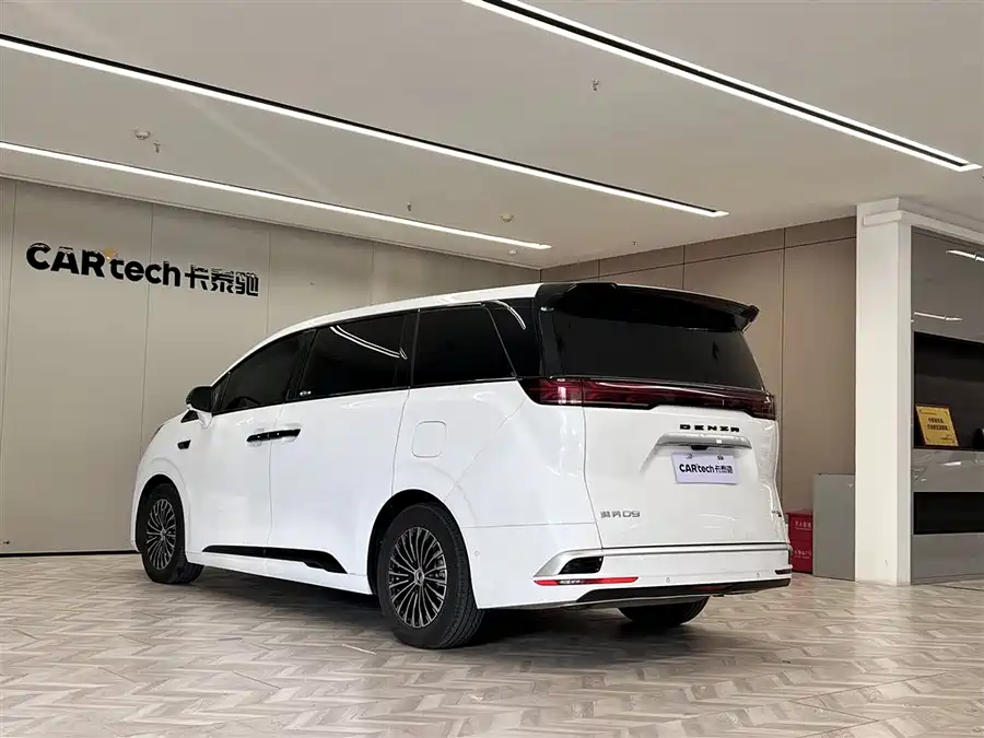 Used Denza D9 2025 DM-i smart driving version 1020 four-wheel drive exclusive model