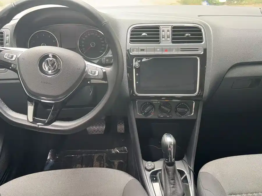 900x675_0_q87_c42_autohomecar__Chto52k6da6AKlOzAAa0FaLA5WI911.jpg.webp Used Volkswagen Polo 2018 1.5L automatic safe driving model
