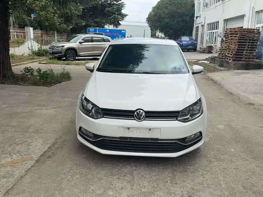 900x675_0_q87_c42_autohomecar__Chto52k6dayAdRReAAnnT-cNMr8846.jpg.webp Used Volkswagen Polo 2018 1.5L automatic safe driving model