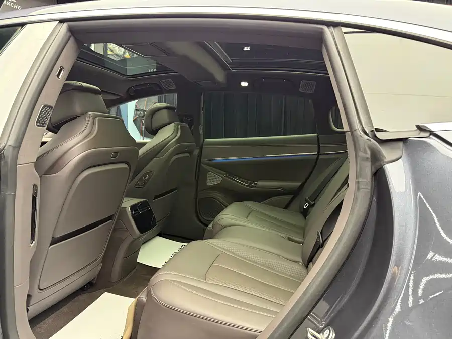 Used Denza Z9 2024 1100km four-wheel drive Max version