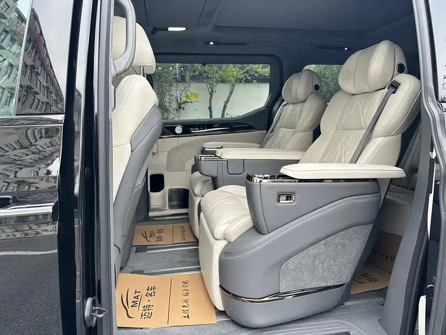 Used Zeekr 009 2024 six-seat executive version four-wheel drive 108kWh