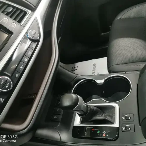 900x675_0_q87_c42_autohomecar__Chto52kMN6iAItUhAAQaCovuaG4685.jpg.webp Used Toyota Highlander 2017 2.0T four-wheel drive luxury version 7 seats
