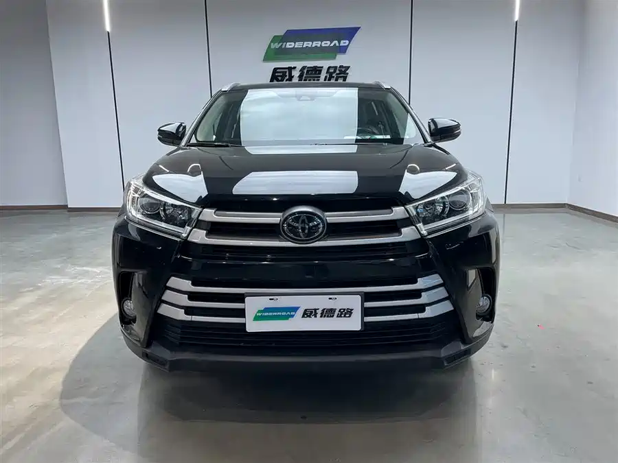 Used Toyota Highlander 2018 2.0T four-wheel drive luxury version