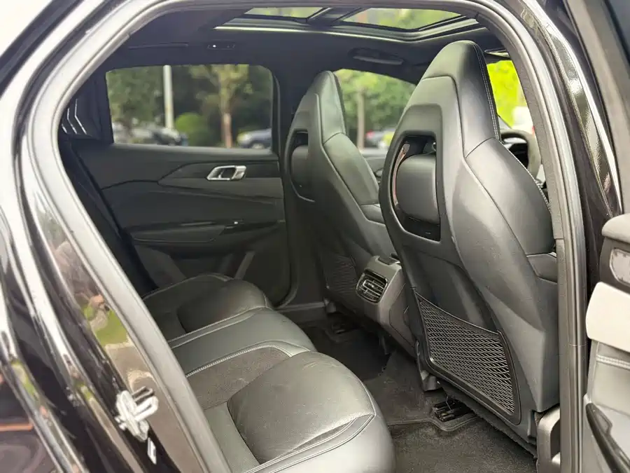 900x675_0_q87_c42_autohomecar__Chto52kgi6mAB2aIAAe-jA0W9Us984.jpg.webp Used Lynk & Co 03 2022 1.5TD DCT Pro