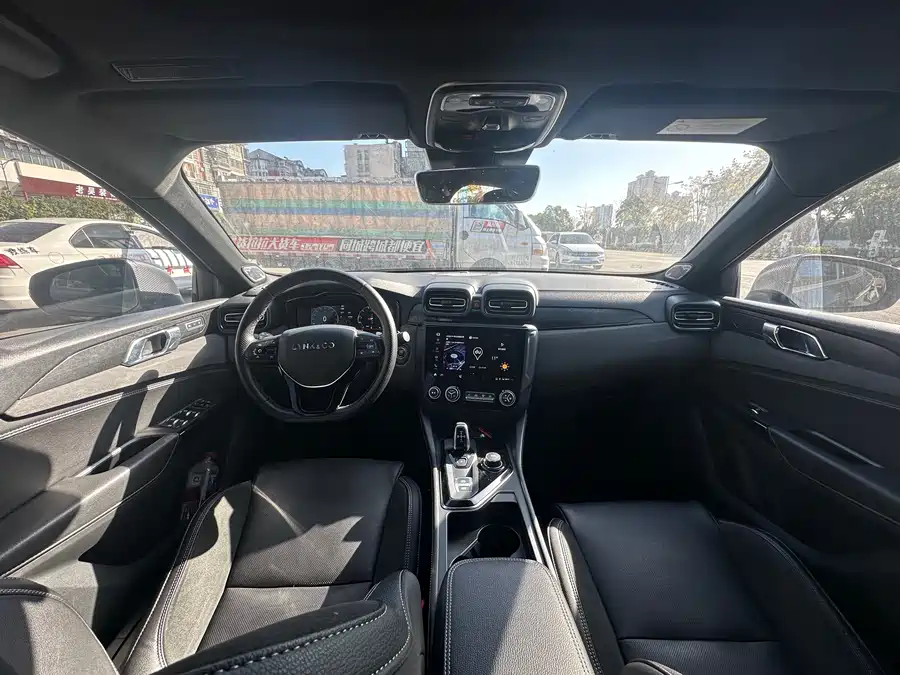 Used Lynk & Co 03 2018 1.5TD DCT Powerful Edition National V