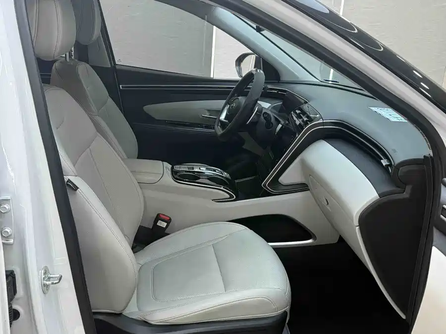 900x675_0_q87_c42_autohomecar__Chto52kmahGACjuCAATPqEnNr94917.jpg.webp Used Hyundai Tucson 2021 Used Hyundai Tucson L 1.5T DCT TOP flagship version