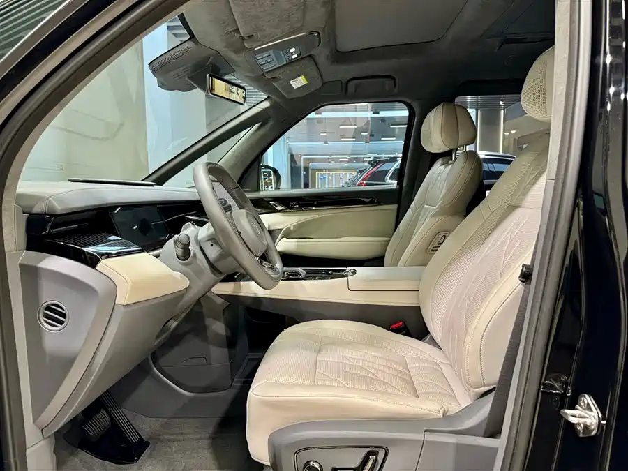 Used Zeekr 009 2024 six-seat executive version four-wheel drive 108kWh