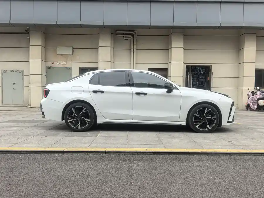 Used Lynk & Co 03 2023 1.5TD DCT Pro