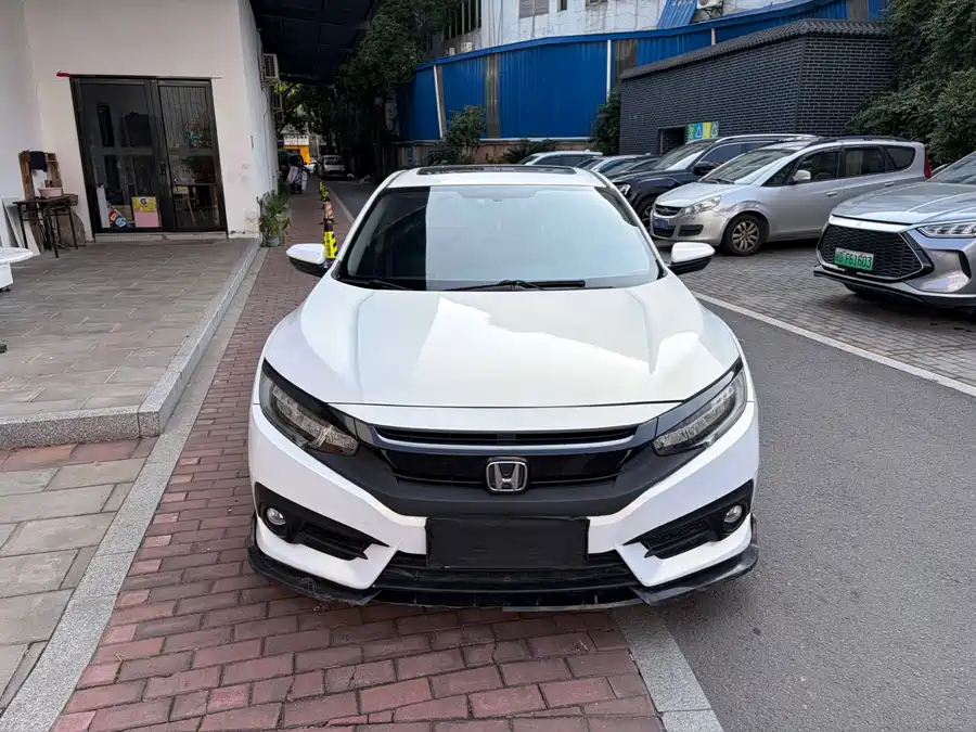 Used Honda Civic 2016 220TURBO CVT Deluxe Edition