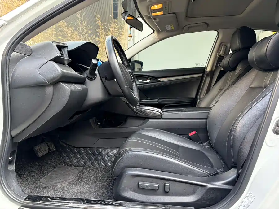 Used Honda Civic 2016 220TURBO CVT Deluxe Edition