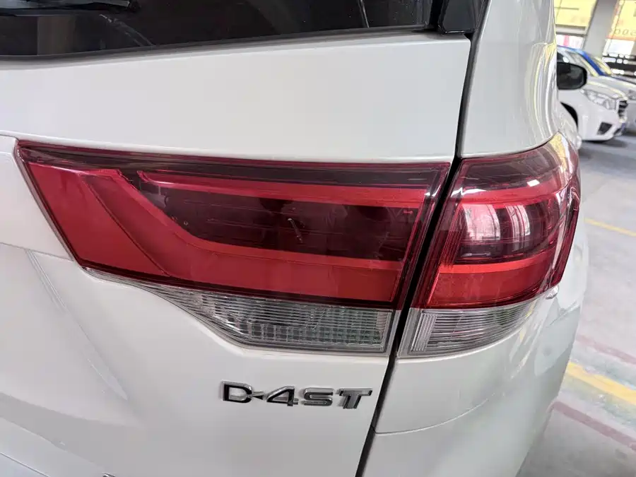 Used Toyota Highlander 2018 2.0T four-wheel drive luxury version 7 seats National V
