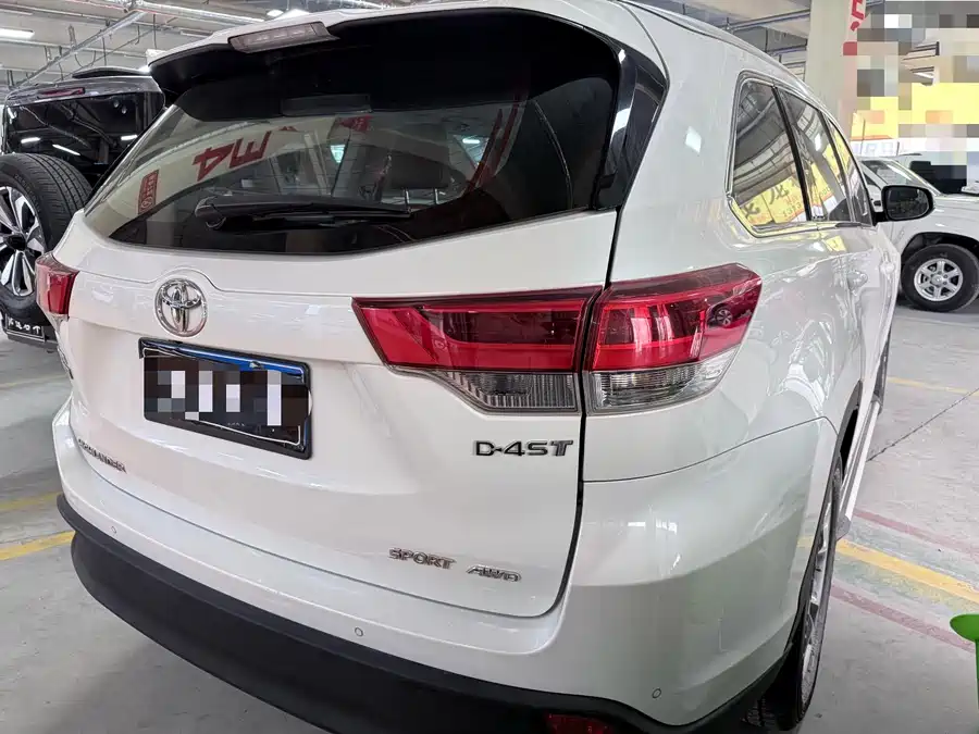 Used Toyota Highlander 2018 2.0T four-wheel drive luxury version 7 seats National V