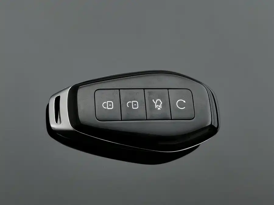 900x675_0_q87_c42_autohomecar__Chto52l5wXeAINBcAAET60yH8Dc682.jpg.webp Used Denza Z9 2024 1100km four-wheel drive Ultra version