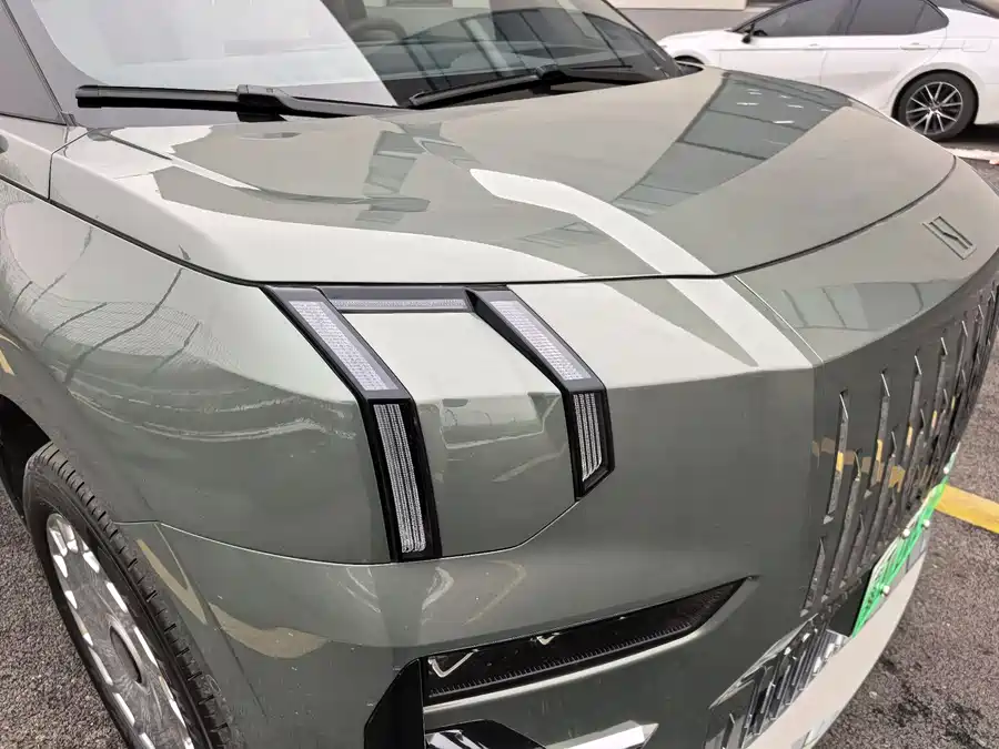 900x675_0_q87_c42_autohomecar__Chto52l6-PaAaGPxAATx316QlrM546.jpg.webp Used Zeekr 009 2024 seven-seater aisle version 108kWh