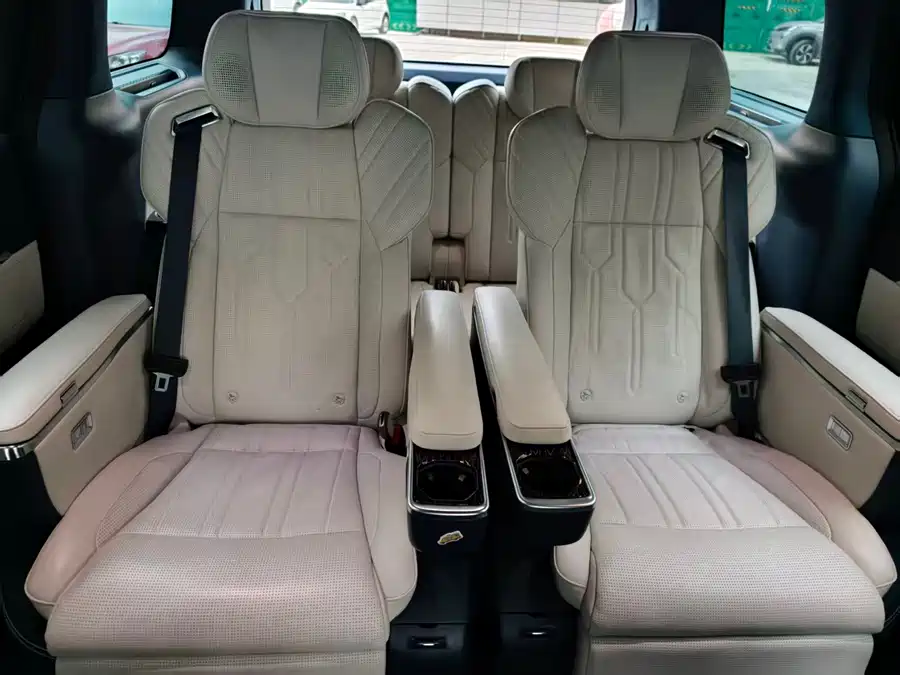 900x675_0_q87_c42_autohomecar__Chto52l6HA6AZYGbAAcnsj6lo9o139.jpg.webp Used Zeekr 009 2022 facelift WE version
