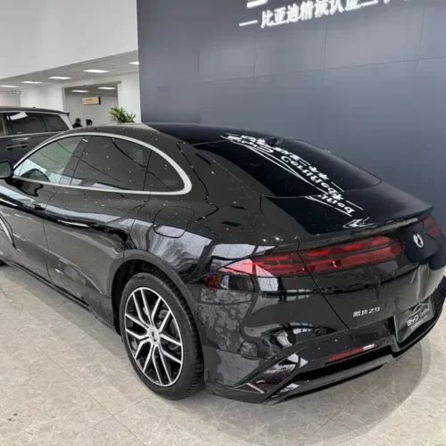 900x675_0_q87_c42_autohomecar__Chto52l8pYeAGmCBAAmqTHCXovM408.jpg.webp Used Denza Z9 2024 1100km four-wheel drive Max version