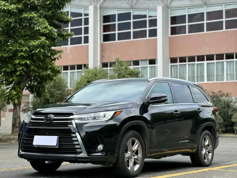 900x675_0_q87_c42_autohomecar__Chto52lRe-aAepsaAAZuTpCcQTI047.jpg.webp Used Toyota Highlander 2018 2.0T four-wheel drive premium version