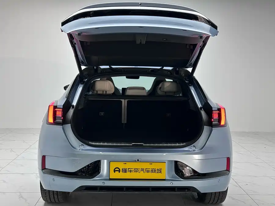 900x675_0_q87_c42_autohomecar__Chto52lUXCmAHDxkAAY_82pTK9o630.jpg.webp Used Zeekr 001 2022 model super long battery life dual motor YOU version