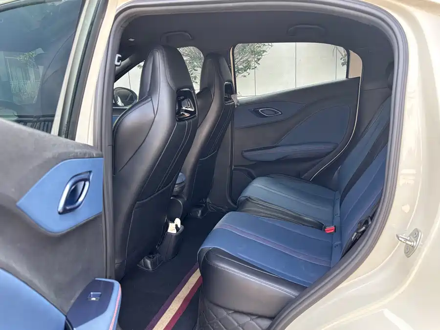 900x675_0_q87_c42_autohomecar__Chto52lVGGyAXmh7AAamRxnb16Q794.jpg.webp Used BYD Seagull 2025 305km active version