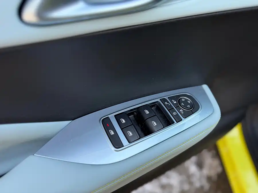 900x675_0_q87_c42_autohomecar__Chto52lbGiCAVQgpAAUuLzIaW-4655.jpg.webp Used BYD Seagull 2023 Free Edition