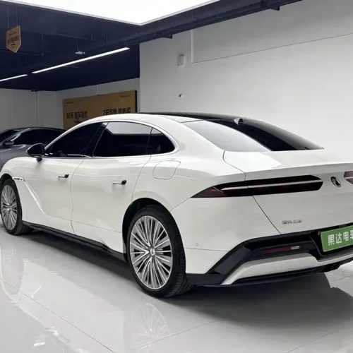 900x675_0_q87_c42_autohomecar__Chto52ldKqyAR834AAQr_2NDwrg231.jpg.webp Used Denza Z9 2024 1100km four-wheel drive Ultra version