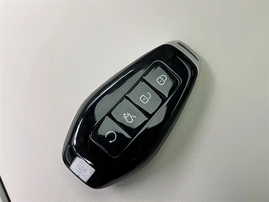Used Denza Z9 2024 1100km four-wheel drive Ultra version