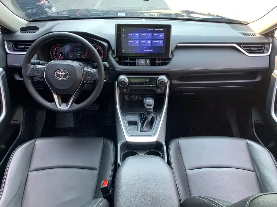 Used Toyota RAV4 Rongfang 2022 2.0L CVT two-wheel drive fashion version