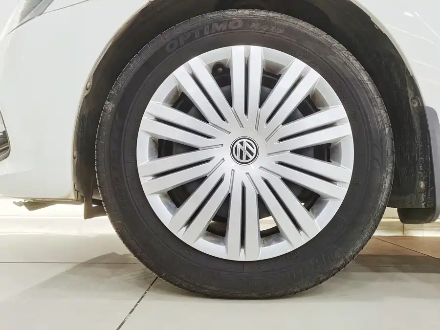 Used Volkswagen Polo 2018 1.5L automatic safety model