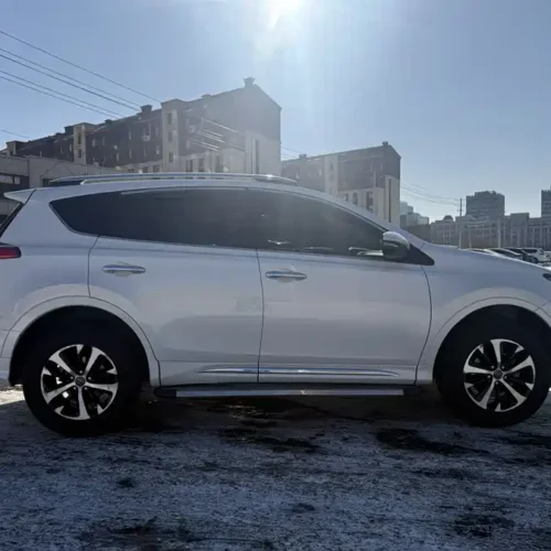 Used Toyota RAV4 Rongfang 2016 2.0L CVT two-wheel drive comfort version National V