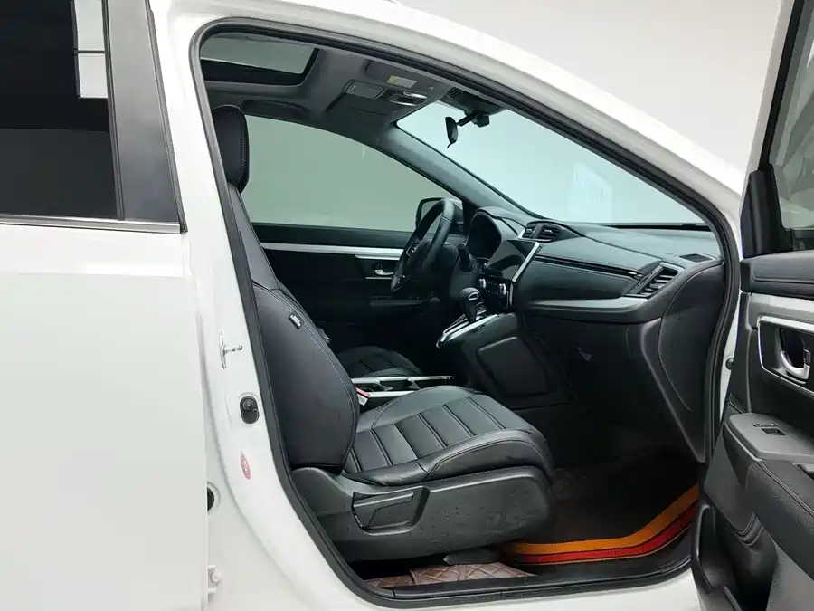 900x675_0_q87_c42_autohomecar__Chto52lxzxyAHX0UAAcIc5V1Q1k422.jpg.webp Used Honda CR-V 2021 240TURBO CVT two-wheel drive urban version