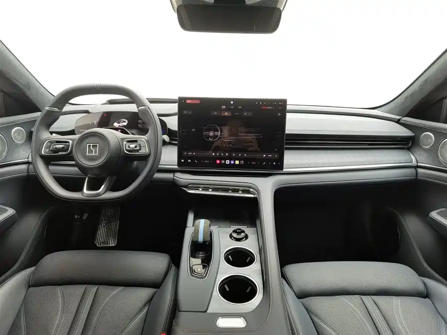900x675_0_q87_c42_autohomecar__Chto52lzG6WAAk5AAAHMdwAVHEQ063.jpg.webp Used Zeekr 001 2026 103-degree four-wheel drive Ultra version
