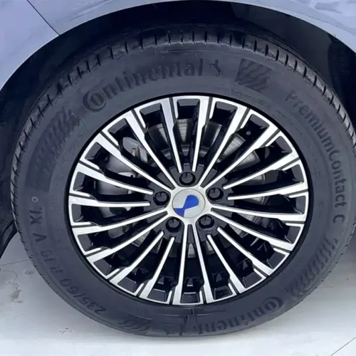 Used Denza D9 2025 DM-i smart driving version 1020 four-wheel drive flagship model