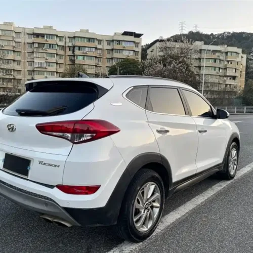 900x675_0_q87_c42_autohomecar__Chto52m1V9uAH16GAAKOA3D1GUo684.jpg.webp Used Hyundai Tucson 2018 1.6T dual-clutch two-wheel drive 15th anniversary special edition