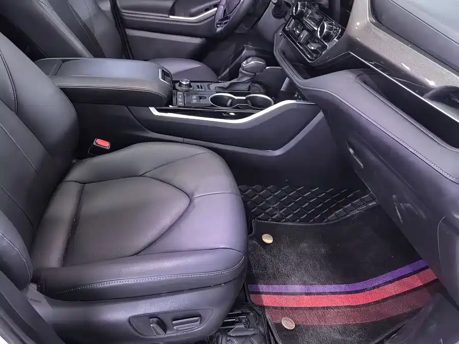 900x675_0_q87_c42_autohomecar__Chto52m2IH2AN8DCAAUMix5neYQ716.jpg.webp Used Toyota Highlander 2024 380T four-wheel drive premium version 7 seats