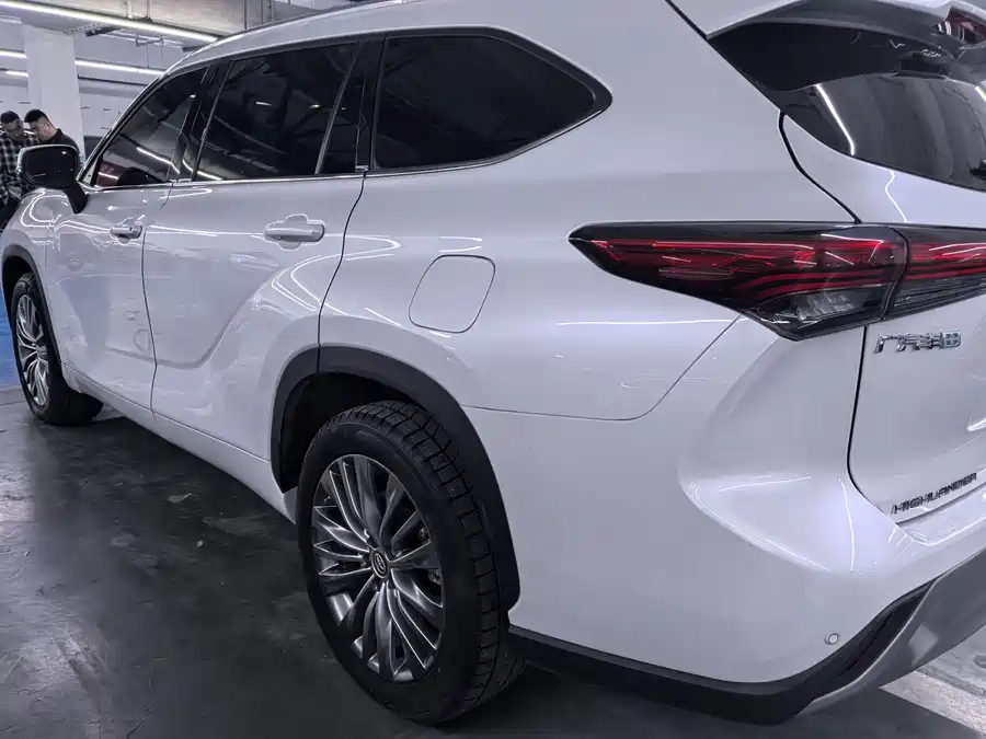 900x675_0_q87_c42_autohomecar__Chto52m2IHyAUZsHAAPceKRtJyA310.jpg.webp Used Toyota Highlander 2024 380T four-wheel drive premium version 7 seats