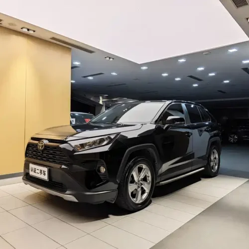 900x675_0_q87_c42_autohomecar__Chto52m40GeAUi9kAAQmN2U3c7E091.jpg.webp Used Toyota RAV4 Rongfang 2020 2.0L CVT two-wheel drive fashion version